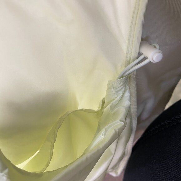 Fabletics Elliot Puffer Vest Size: L - Picture 7 of 10